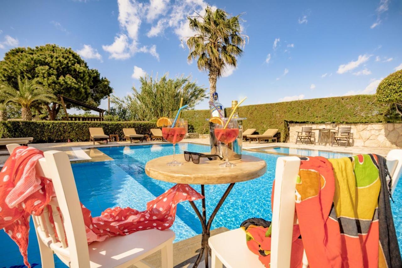 Oceanides Luxury Apartments Sitia  Buitenkant foto
