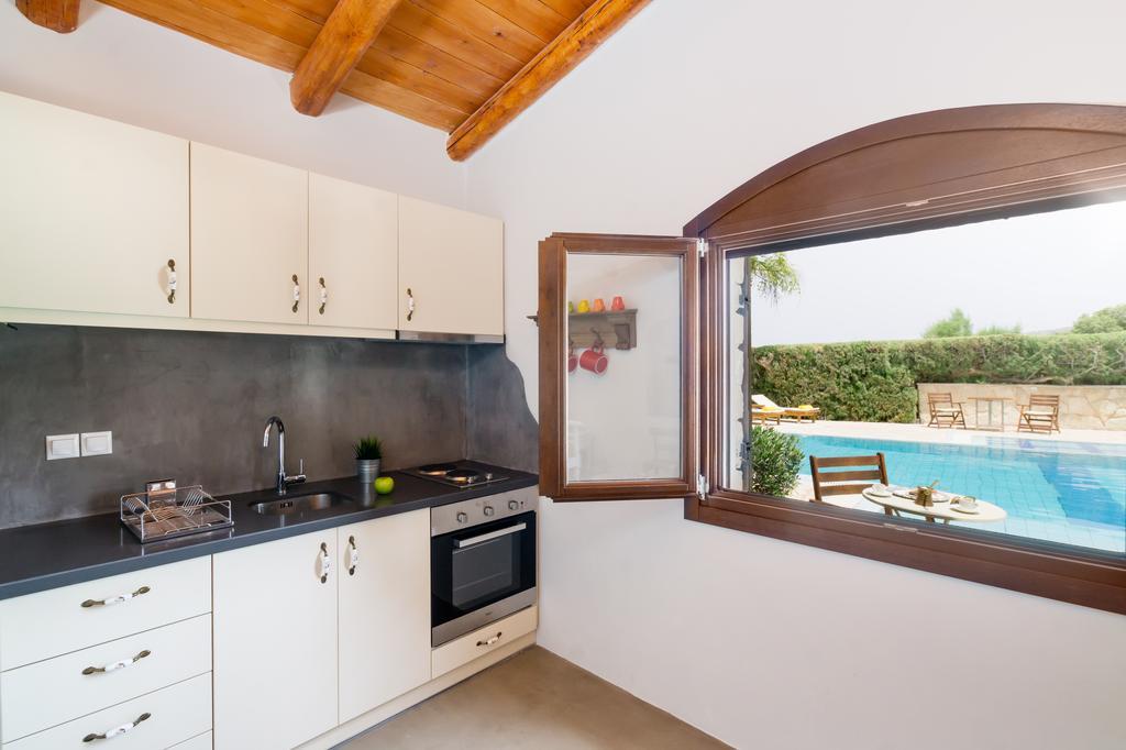 Oceanides Luxury Apartments Sitia  Buitenkant foto