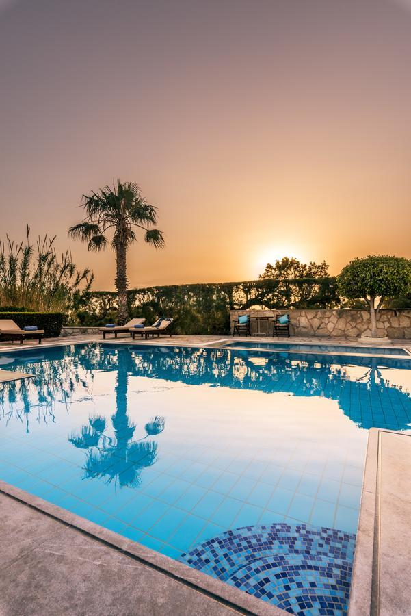 Oceanides Luxury Apartments Sitia  Buitenkant foto