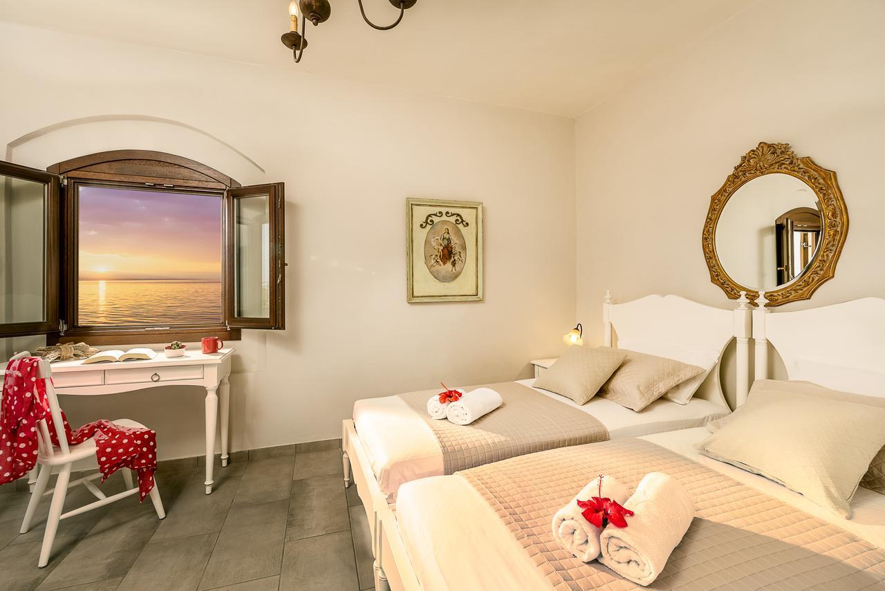 Oceanides Luxury Apartments Sitia  Buitenkant foto